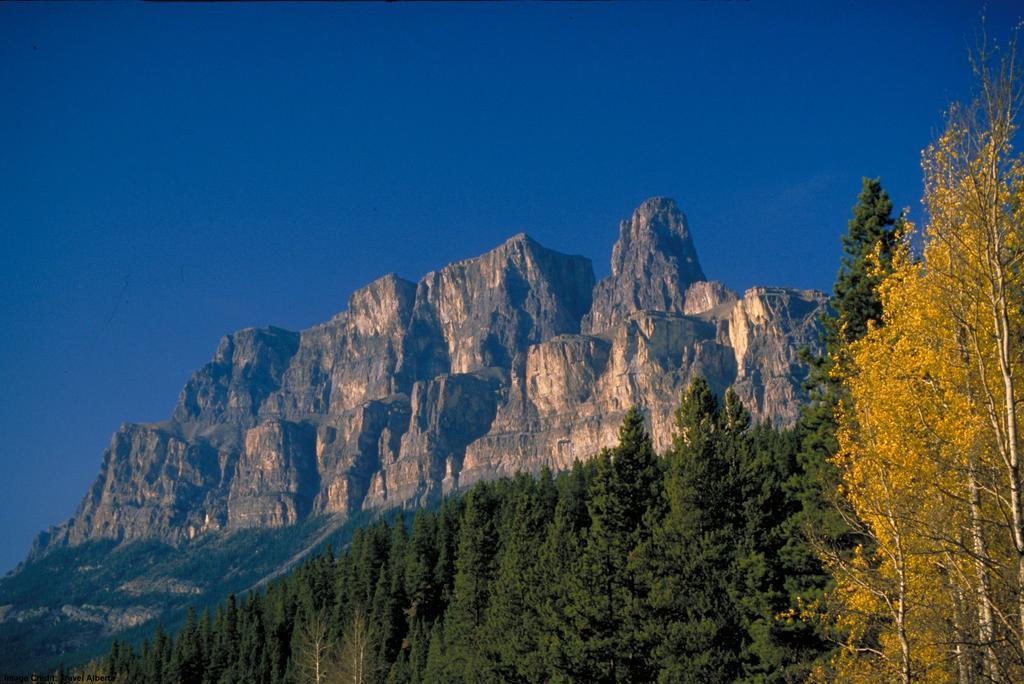 Hi Castle Mountain - Hostel ภายนอก รูปภาพ